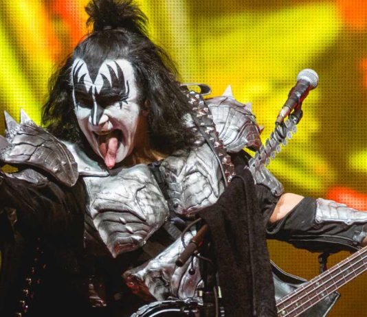 Rock Legend Gene Simmons Is Holding Crypto Despite Market Sell-Offs and FTX Collapse rock-legend-gene-simmons-is-holding-crypto-despite-market-sell-offs-and-ftx-collapse