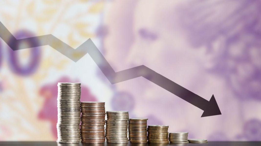 argentine-peso-loses-almost-12%-against-the-greenback-during-january;-inflation-projected-to-rise-sharply