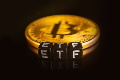 spot-bitcoin-etfs-could-trade-8%-above-fair-value:-renowned-expert