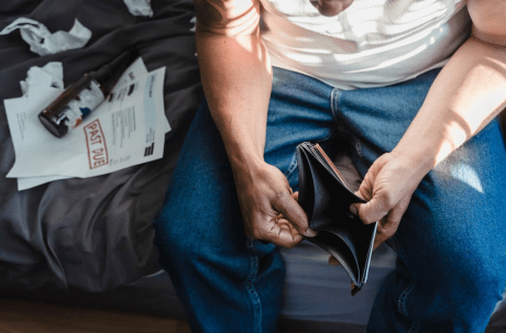 bitcoin-wallets-bleed:-730k-investors-exit-despite-record-$7-billion-etf-inflows