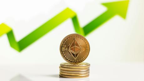 ethereum-on-edge:-can-ether-smash-through-resistance-or-stall-after-rally?